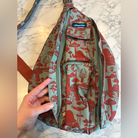 Kavu Rope Sling Bag (Full Size) - Mushrooms - Picture 5 of 11